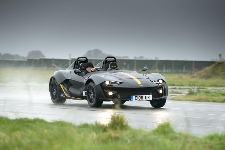  Zenos E10 R 2015 года  (фото 4 из 18)